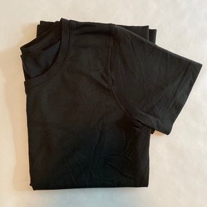Lululemon Black Swiftly Tech Short Sleeve Shirt
